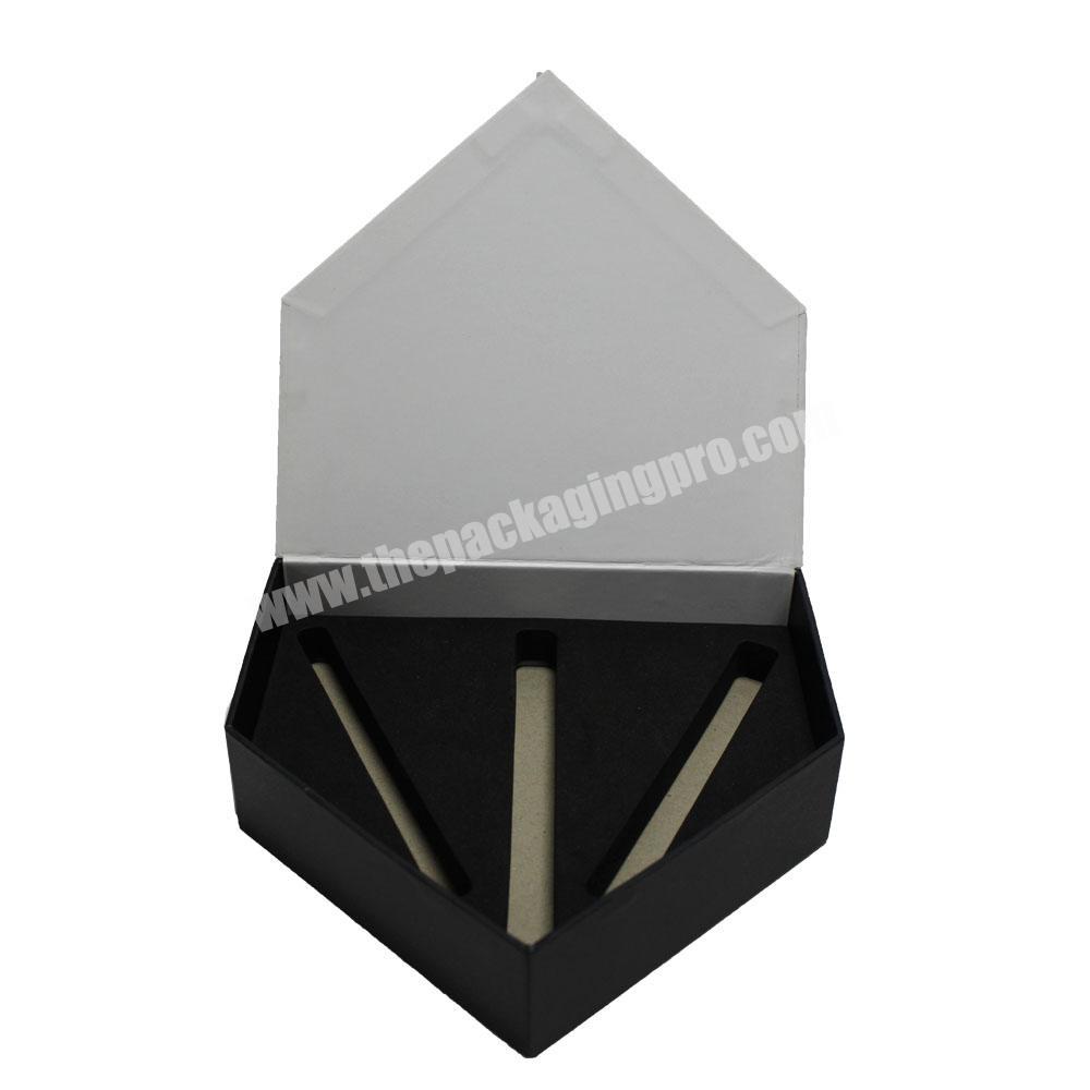 High quality custom special shaped 3 pieces makeup brushes gift packaging box