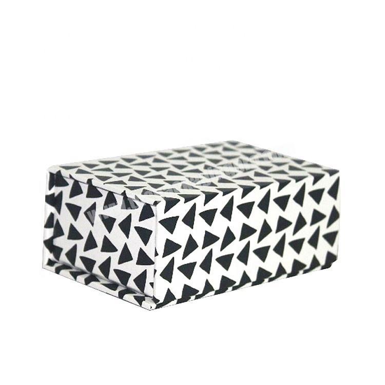 High Quality Foldable Magnetic Gift Box Magnetic Empty Gift Boxes Plaid Cardboard Paper Box With Magnet Closure