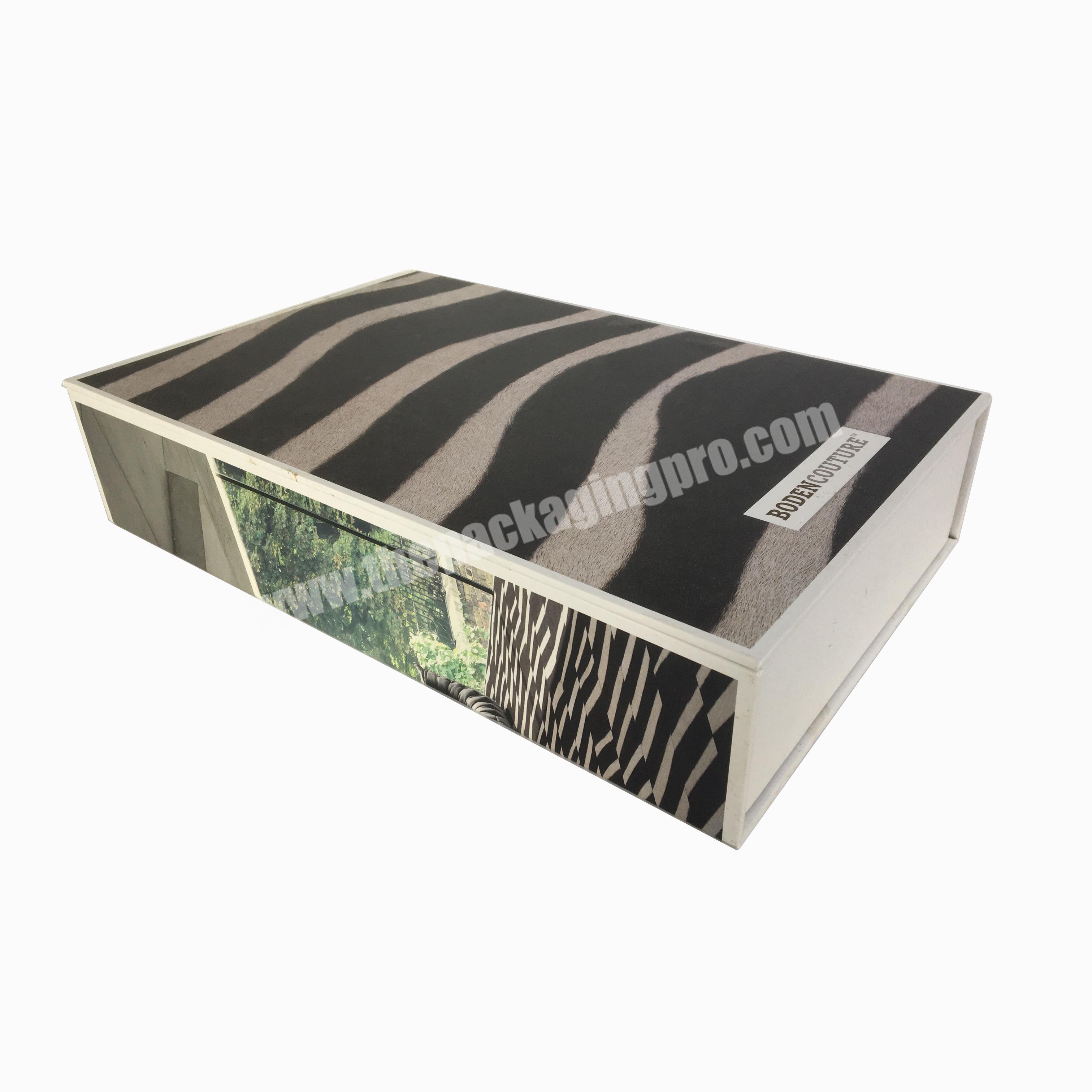 High quality folding rectangular magnetic gift box . shoe box . Jewelry Box . Makeup Kit