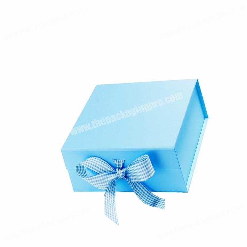 High quality small MOQ China factory product custom cloth packaging folding gift box