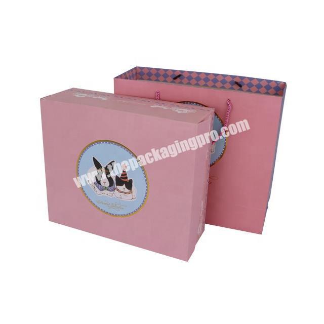 Holiday gift box Custom Luxury  Magnetic  Cardboard Packaging Gift boxes  Paper Clothing Box