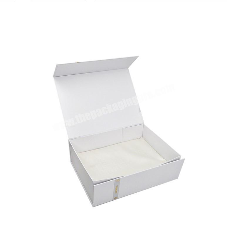 Hot selling custom logo foldable magnetic closure rigid cardboard handbag boxes