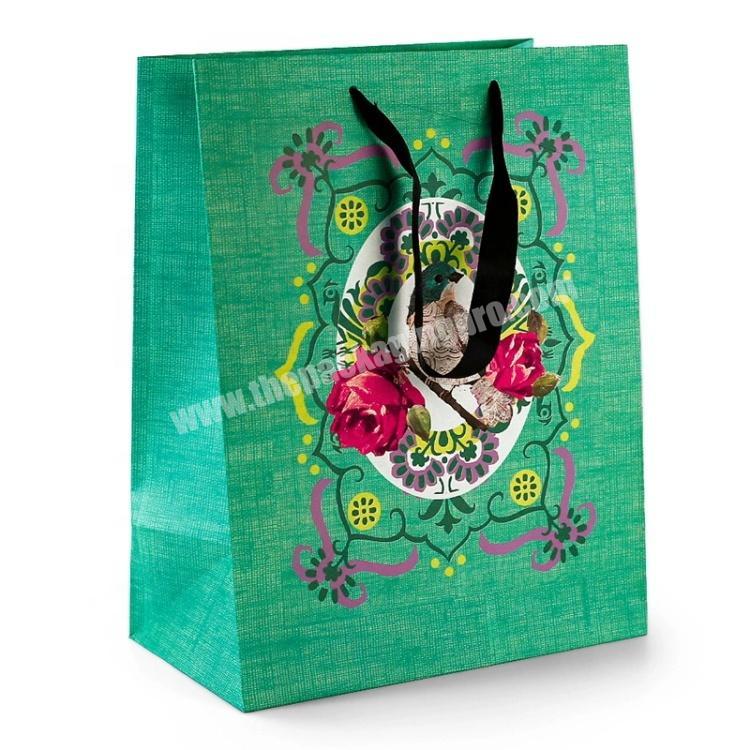 Hot Selling High Quality Custom Logo Printed Shopping Matte Retail Paper Gift Bag