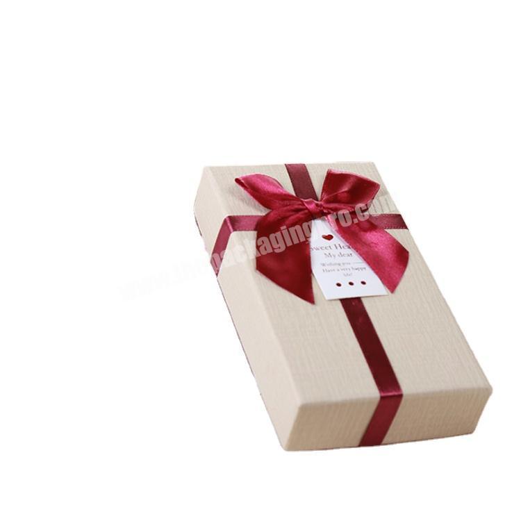 Hot selling paper gift box small gift packaging box