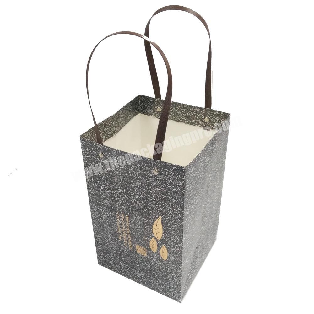 Hot stamping fashion boutique custom print paper bag with your own logo