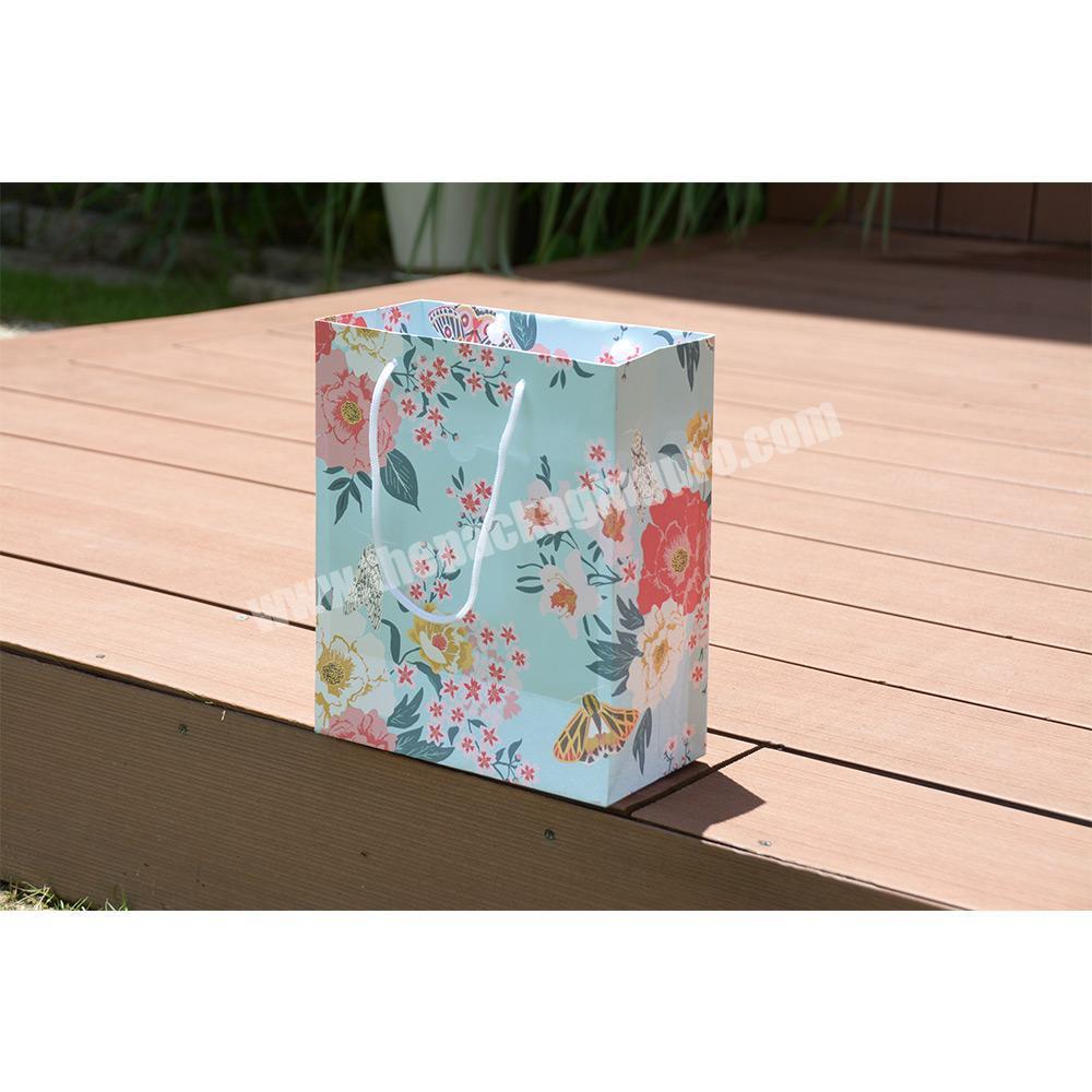 Large Decorating Customized Paper Bag With Handle For Gifts