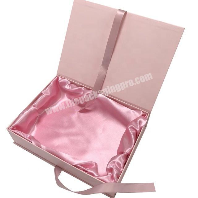 Logo Custom Logo Pink Wig Gift Packaging Book Shape Box with Silk Satin