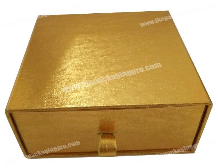 Logo Customized High Quality Gold Paper Ribbon Puller Drawer Gift Box Packaging