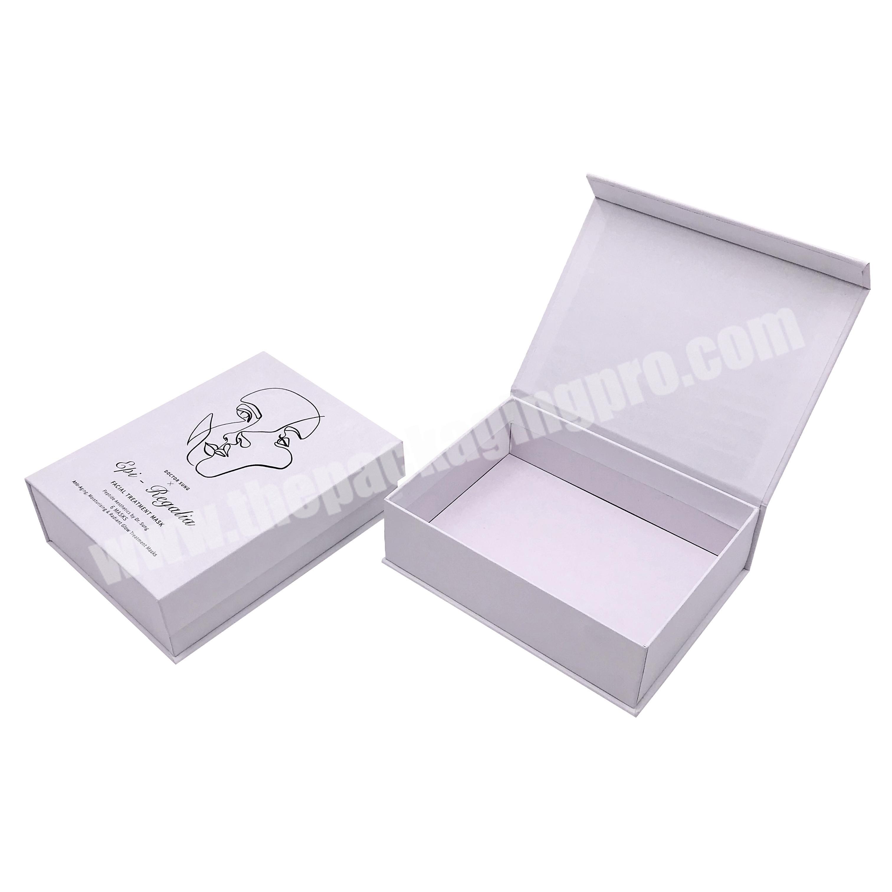 Lowest price luxury black magnetic cosmetic gift box packaging doll cheap