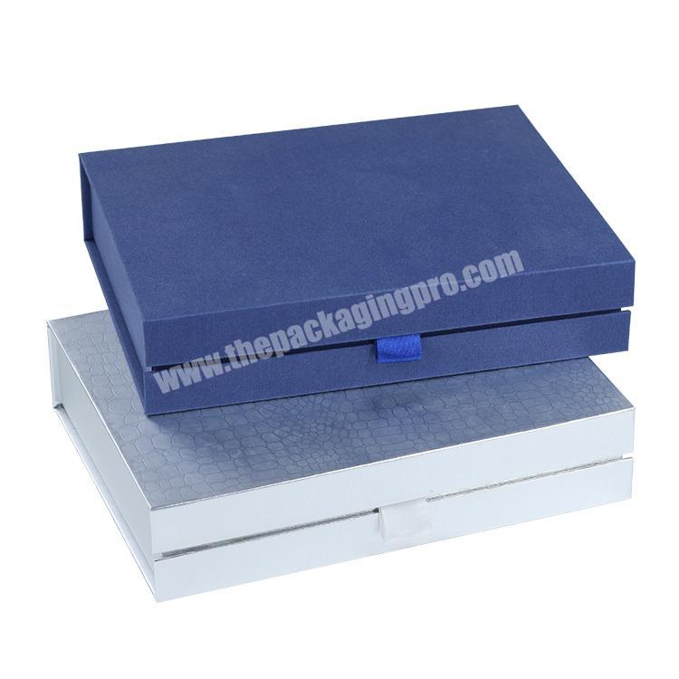 Luxury Blue White Cardboard Magnetic Paper Packaging Gift Box for Wholesale