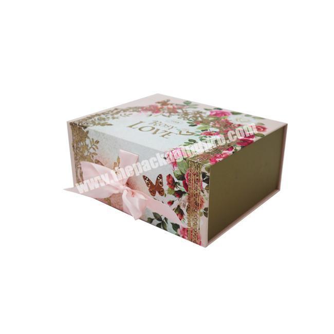 Luxury Collapsible Cardboard Box Wholesale Alibaba Paper Folding Gift Box with Ribbon Closure