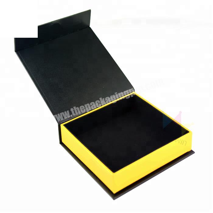 Luxury Cosmetic Gift Set Customized Packaging Box With Black Foam Insert