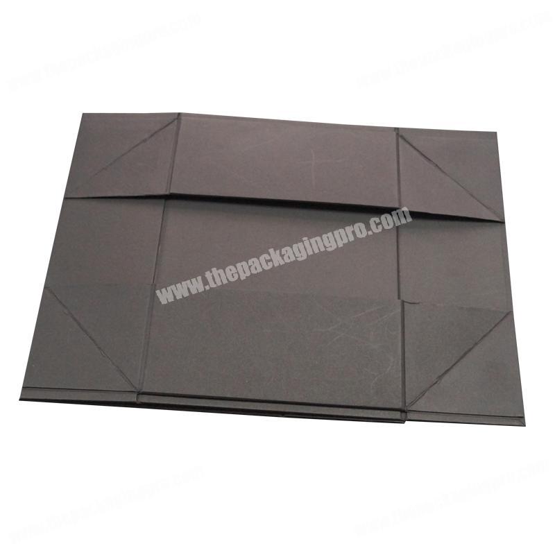 Luxury  custom design cardboard paper foldable magnetic closure garment box packaging