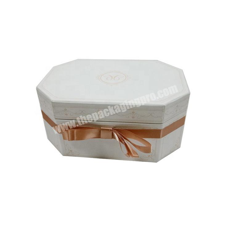 Luxury custom logo cardboard magnetic lid packaging bridesmaid gift box