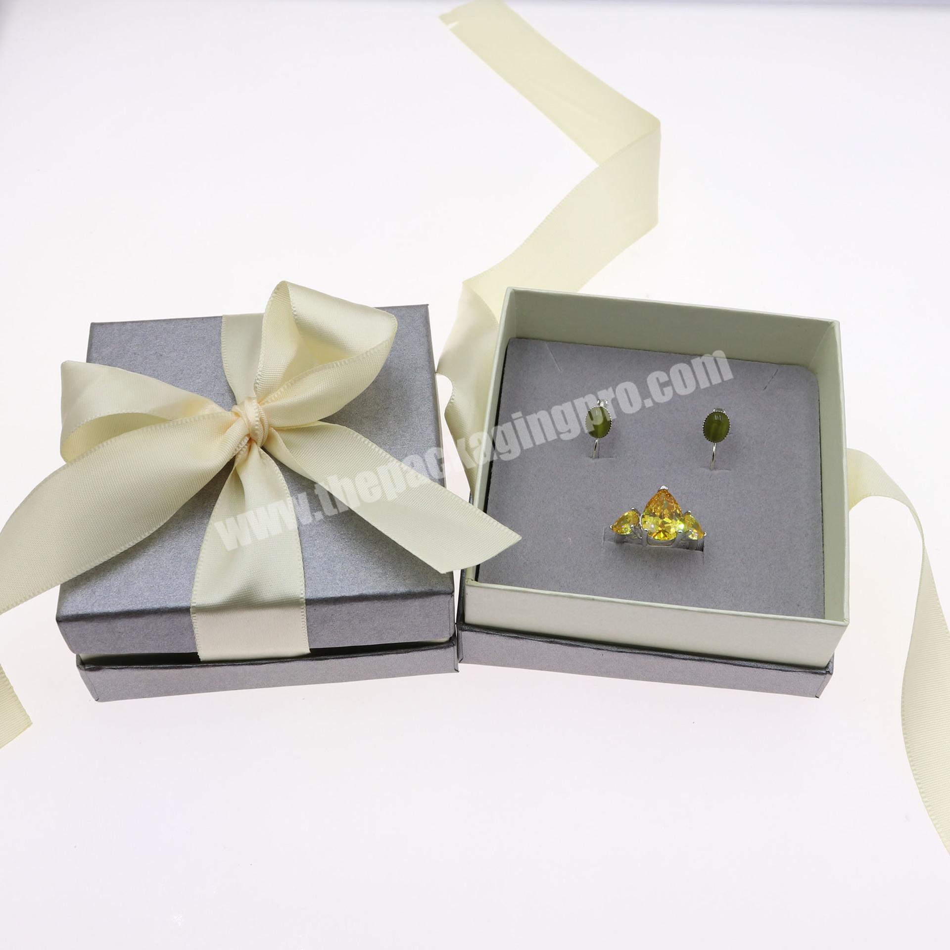 Luxury custom made lid and base paper jewelry gift box packaging