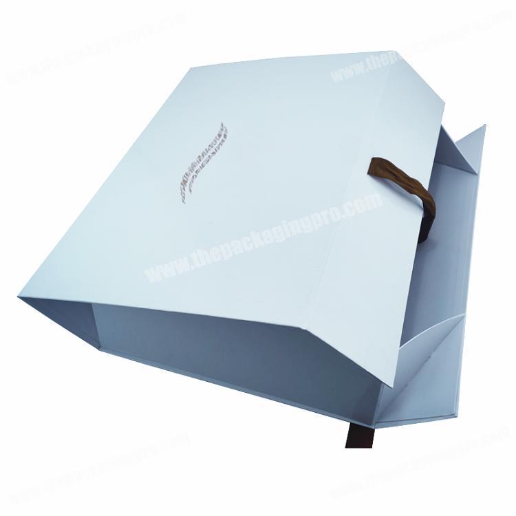 Luxury Custom made printing  cardboard paper ribbon closure foldable flat ship packaging gift box