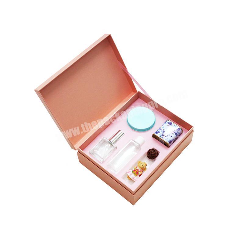 Luxury custom pink magnetic flip top cardboard cosmetic makeup set gift packaging box