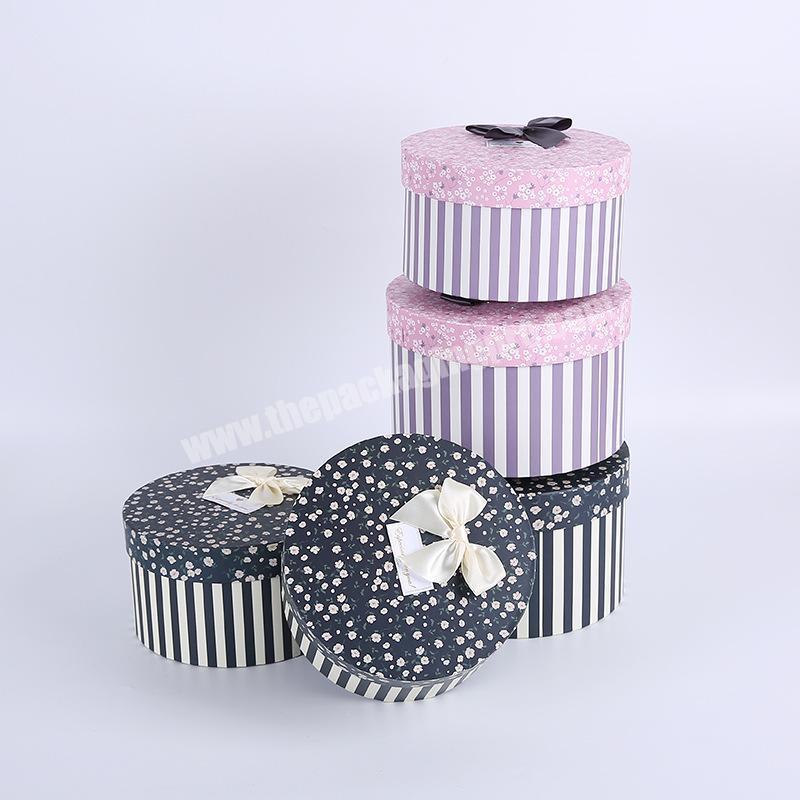 Luxury floral printing packaging box round birthday gift paper box with ribbon row