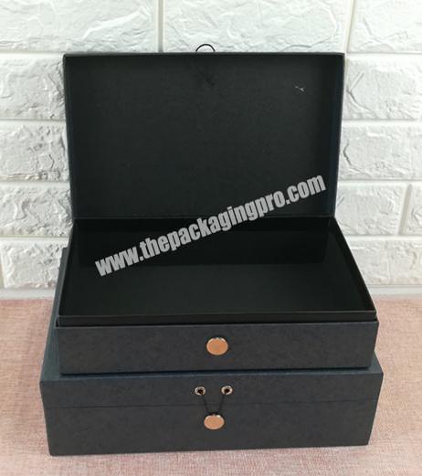 Luxury gift packaging cosmetic box with closure on front