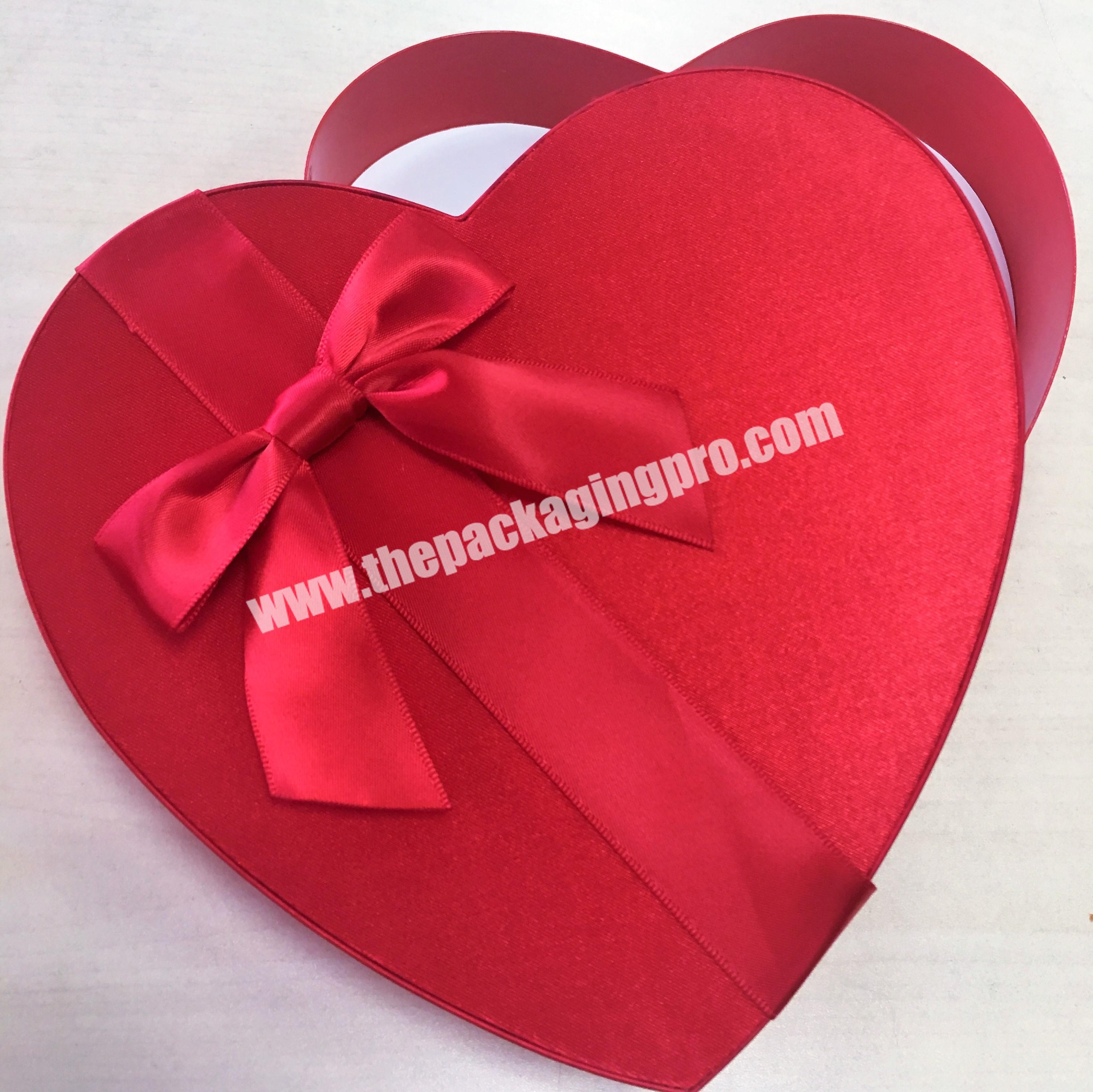 luxury satin Heart wedding gift boxes with food grad golden chocolate tray