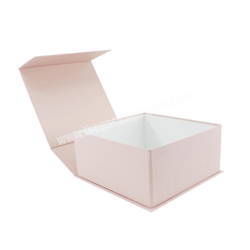 Luxury Silver Foil Logo Pink  Foldable Hard Paper Magnetic Closure Gift Box Packaging Company