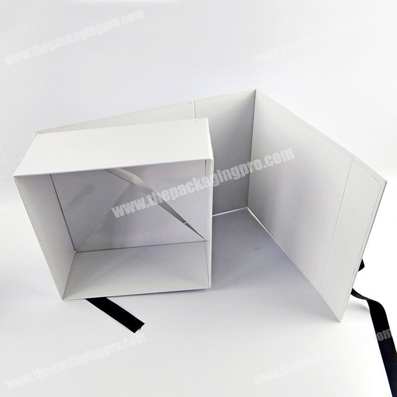 Luxury Simple White Paper Gold Foil Black Ribbon China Factory Magneic Cardboard Gift Packaging Folding Box