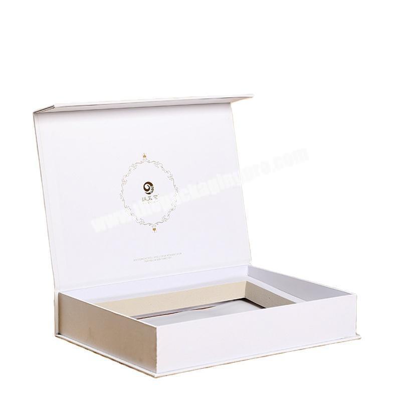 Luxury white rigid magnetic collapsible bridesmaid gift box