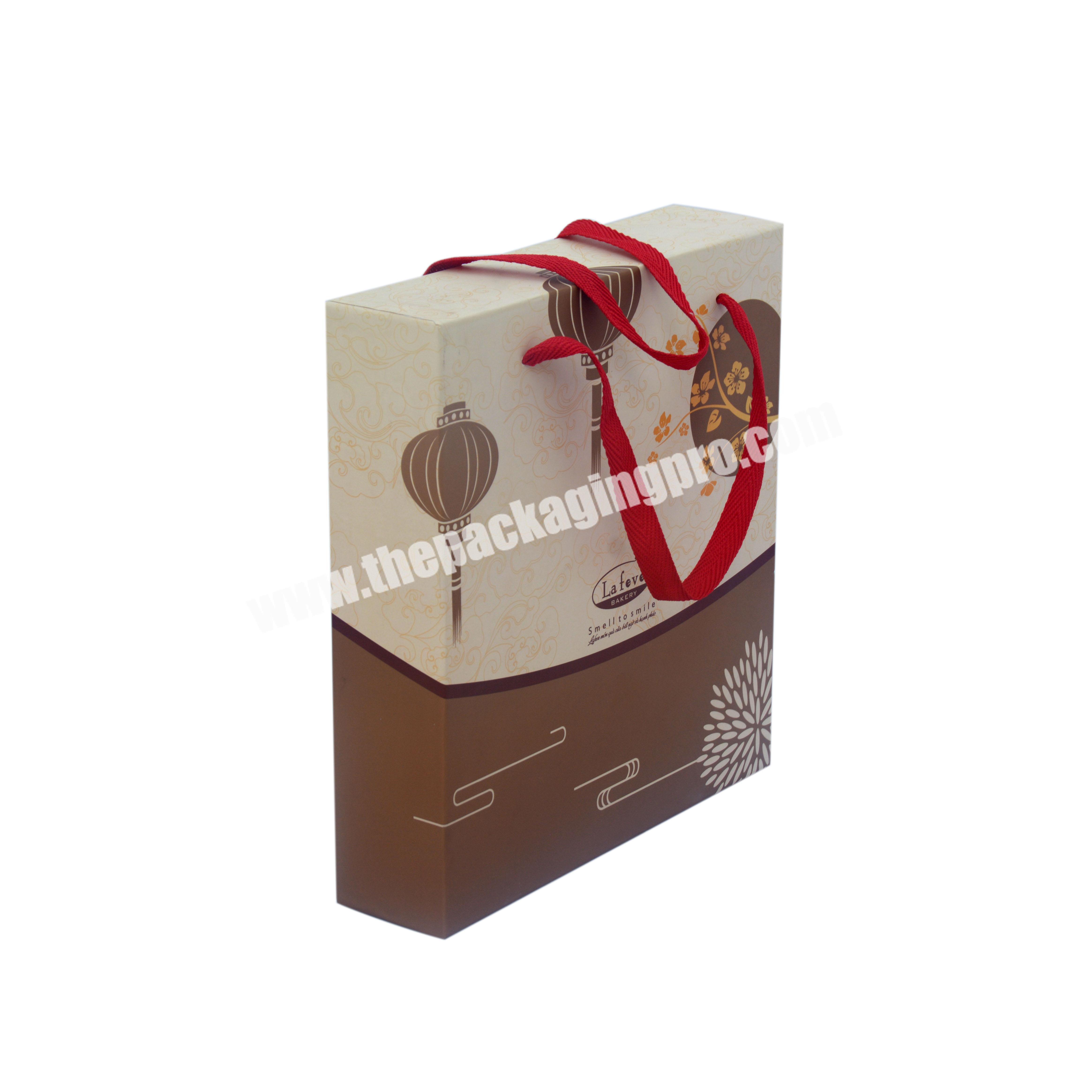 Matt Laminated Cardboard Cake Box With Handle String