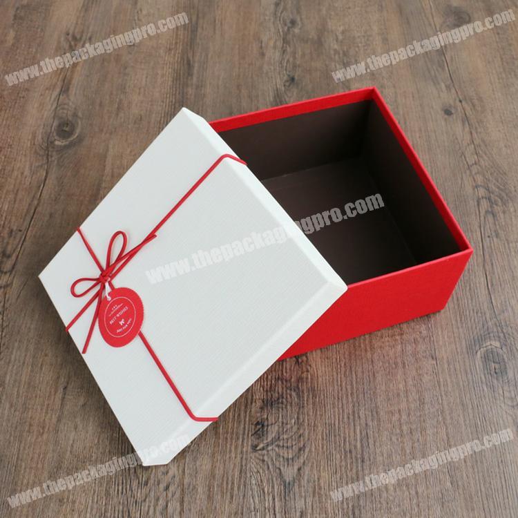 Most popular and pretty custom apparel packaging retail box