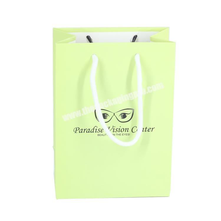 New custom logo packaging gift bag , custom green 250gsm paper bag for glasses packing