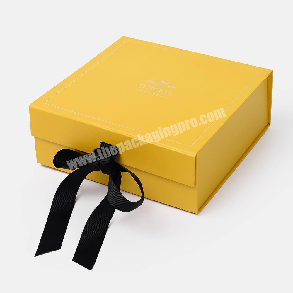 OEM Custom Logo Yellow Collapsible Hat Rigid Shoe Cardboard Gift Folding Box With Magnetic Closure