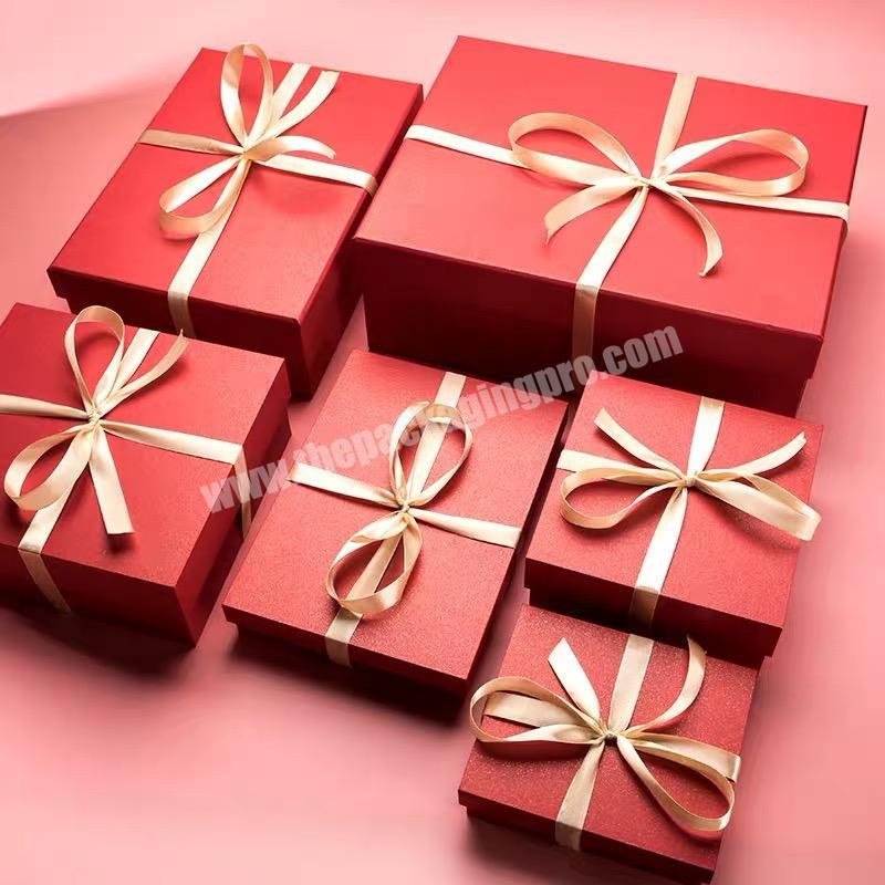 OEM Factory Luxury paper red rigid magnet fold a gift packaging box with lid and tray