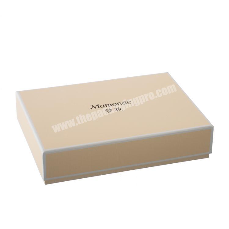 Packaging jewelry retail large box with ribbon
