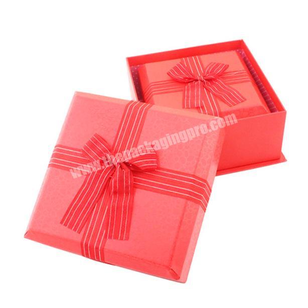 Paperboard Square Paper Box Red Box Packaging Custom Paper Bowknot Ribbon Closure Gift Box Tower Set