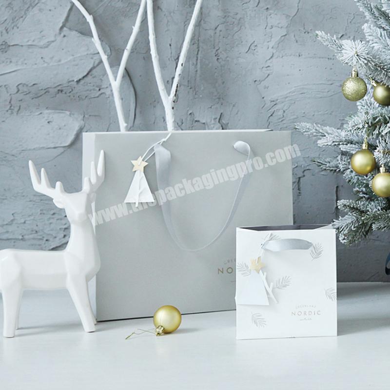 Premium Quality Custom Printing Decorative Paper Christmas bags