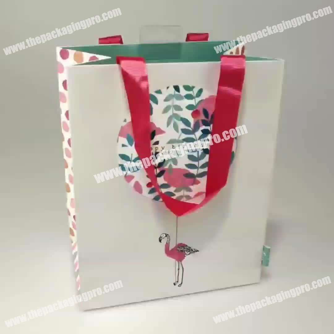 Professional Manufacturer The Newest High Quality Paper Shopping Gift Bags with Ribbon