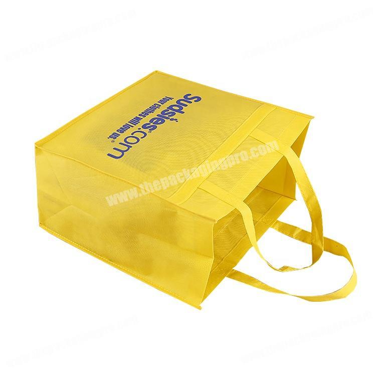 Reusable yellow non woven custom logo sports wear shopping carry bag
