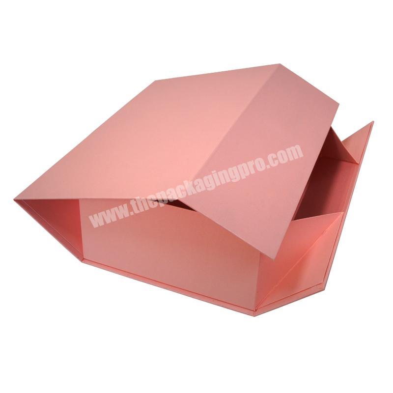 Rigid special Pearl Paper Cardboard Flap Top Magnetic Rectangular Branded  Products Gift Packaging Boxes