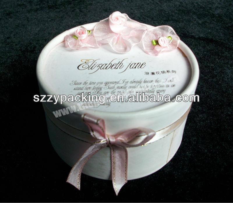 round classy gift boxes