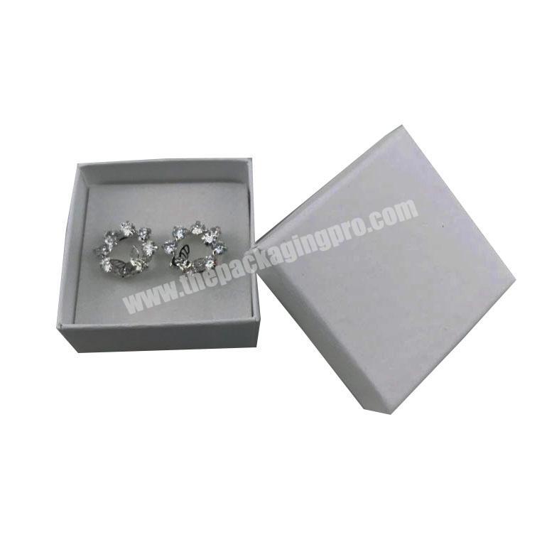 simple cheap pure white top and base ring and earring set box without logo