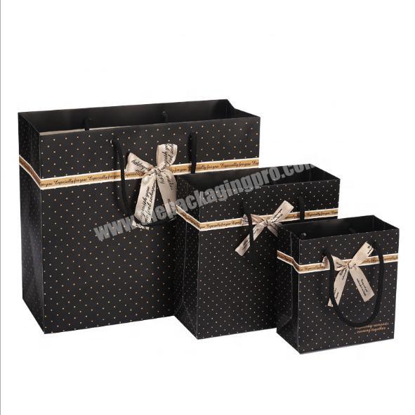 Simple Gift Bag Black Portable Paper Bag For Clothing Cosmetic Packaging With Bow