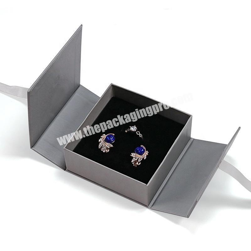 Small cardboard jewelry ring earring gift box set with ribbon