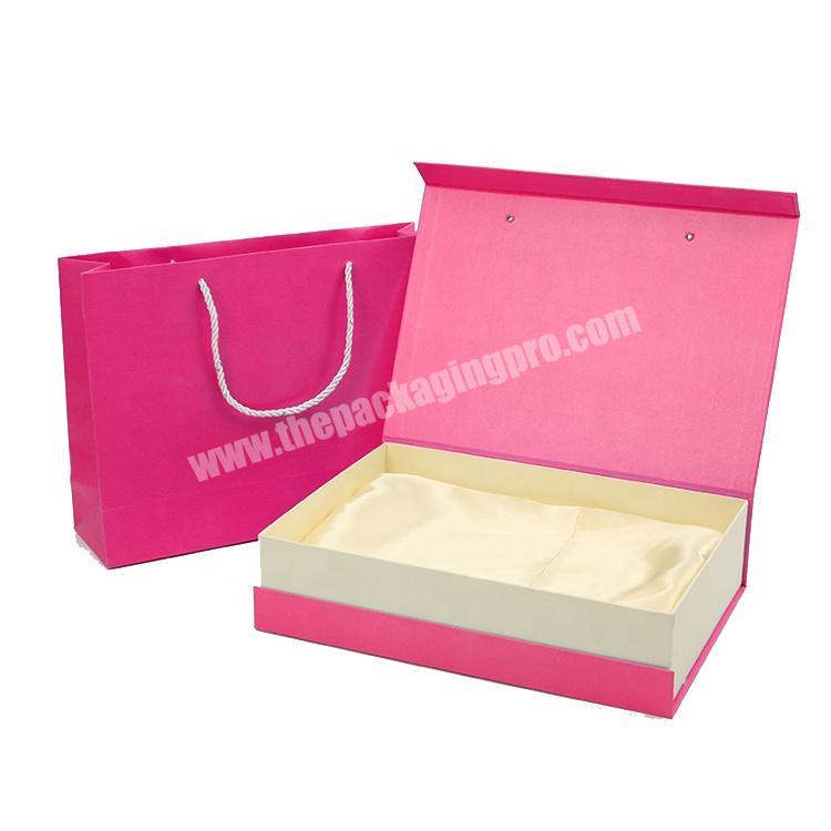 Small Cardboard Packaging Box Red Paper Bag With Handles