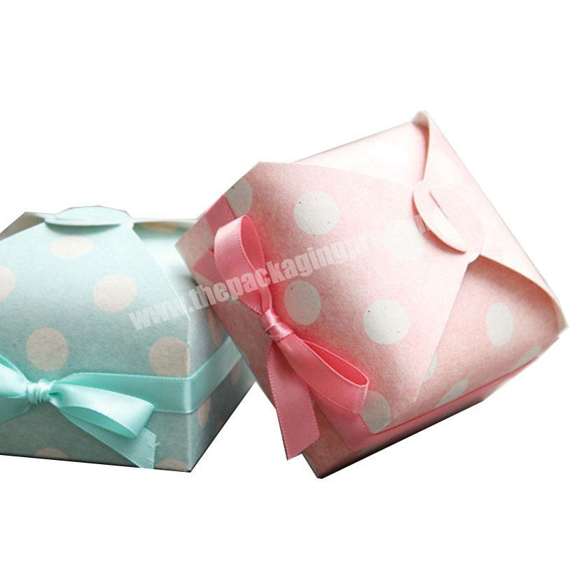Square pink wave point wedding gift candy paper packaging box spot wholesale Korea creative color box custom