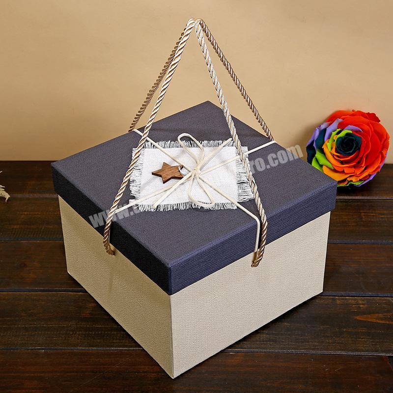 Square portable gift box can be customized