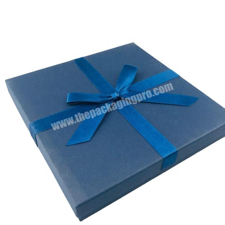 Square ribbon lid paper gift box for jewellery necklace with white velvet pad