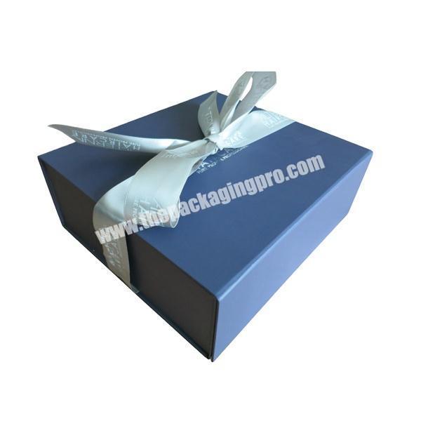 the surprise photo men gift pack box small with ribbon closure