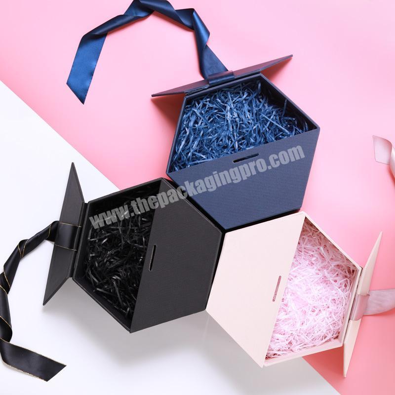Valentine's Day Cosmetic Gift Box Luxury Present Gift Box with Ribbon