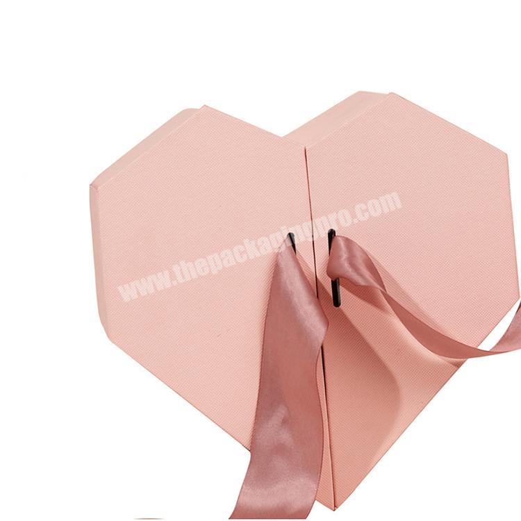 wedding paper box packaging with ribbon cardboard box in heart shape gift box