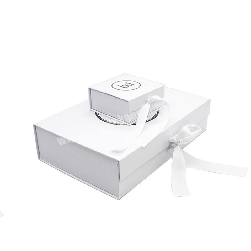 white packaging box with bowkow